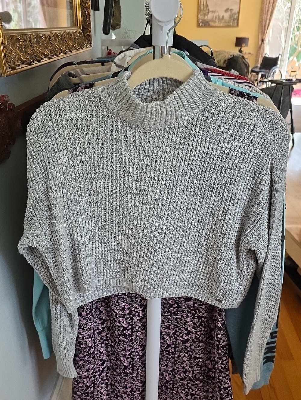 Cropped Light Gray Mock Neck Women's Sweater